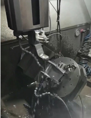 Múltiple eje CNC EDM Perforación de agujeros pequeños Sjd706 Uso avanzado del proceso de perforación de metal