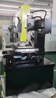 Perforación de agujeros de metal EDM 703c con control lineal y personalización de servoacción en eje Z