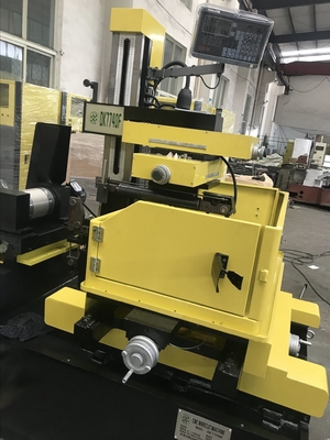 Precio de fábrica Servo motor CNC máquina de corte de alambre EDM A500