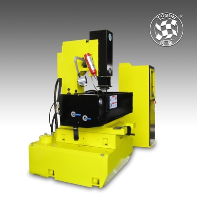 Máquina de derrame de piezas metálicas con eje Z de CNC con servicio postventa EDM650