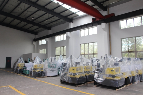 Sinker CNC EDM450h con función de superficie de espejo