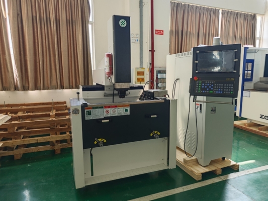 Efecto espejo EDM450H Máquina de descarga eléctrica CNC para mecanizado de precisión