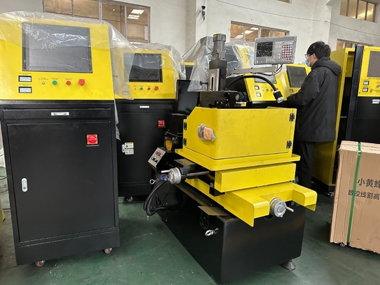 Máquina de corte de alambre de molibdeno de mediana gama para corte de precisión
