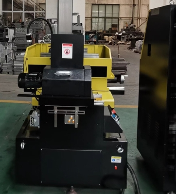 Máquina EDM de corte de alambre CNC S500 con riel de guía lineal