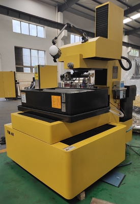 Máquina de CNC Herramientas Servo motor de alambre de molibdeno CNC máquina de corte de alambre EDM A500