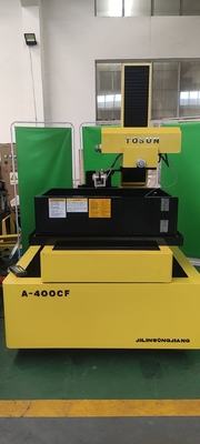 Opción de personalización de la máquina EDM de corte de alambre CNC
