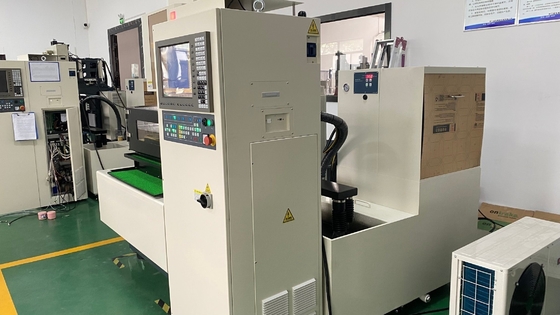 Uso del proceso de corte de alambre de latón de baja velocidad EDM Swe36SL para máquinas herramientas CNC de corte de metales
