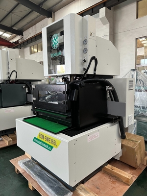 Máquina de precisión de inmersión CNC de corte de alambre de latón EDM Swe85SL
